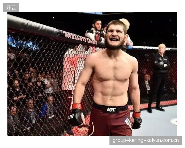 UFC对手赛后互换牙套？全网懵震惊背后隐藏的真相