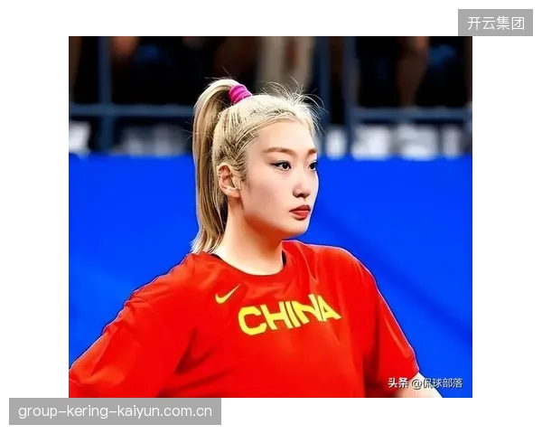 女篮李梦与威少：肩宽体型的“双重王者”传奇——如何从“小女孩”成长为“体型巨人”的秘密